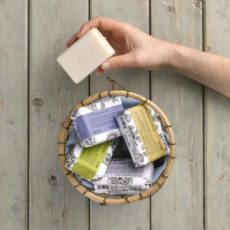 Shampoing solide / Essential haircare